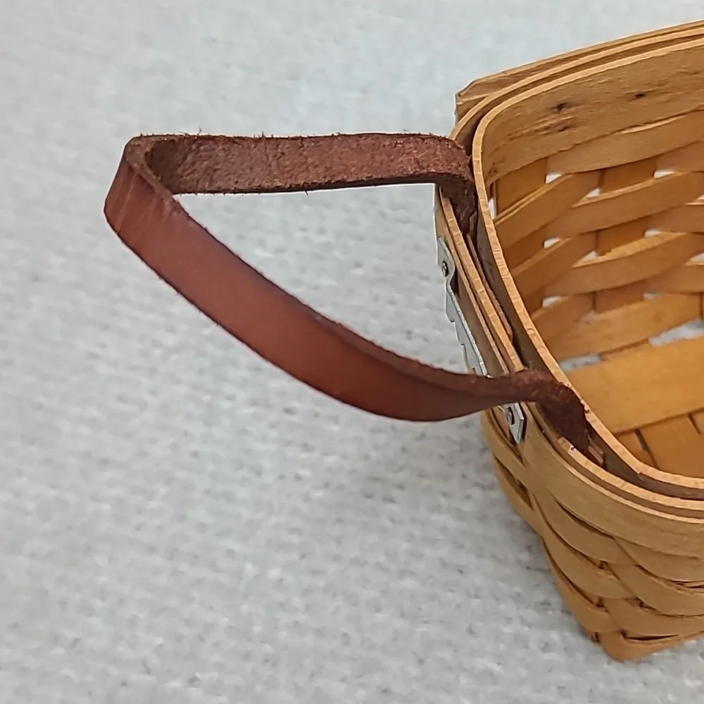 Longaberger Handmade Vintage '98 Small Chive Hanging Basket 15211 w/Liner/Insert